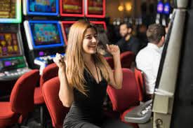 Người chơi Việt Nam trải nghiệm cá cược thể thao và casino trên xstn